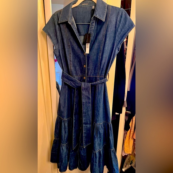 Ellie Tahari denim midi dress. - Picture 1 of 4